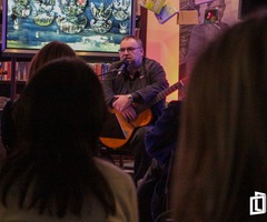  (photo)