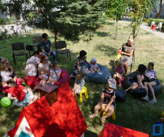  (photo)