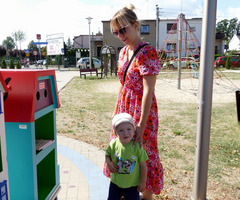  (photo)