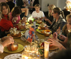  (photo)
