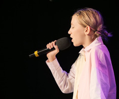  (photo)