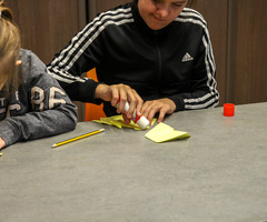  (photo)