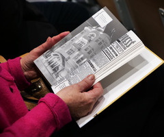  (photo)