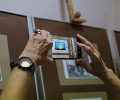  (photo)