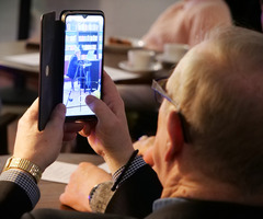  (photo)