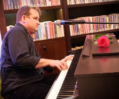  (photo)