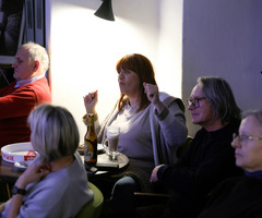  (photo)