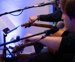  (photo)