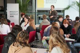 Między faktem a narracją - warsztaty reportażu w LGK