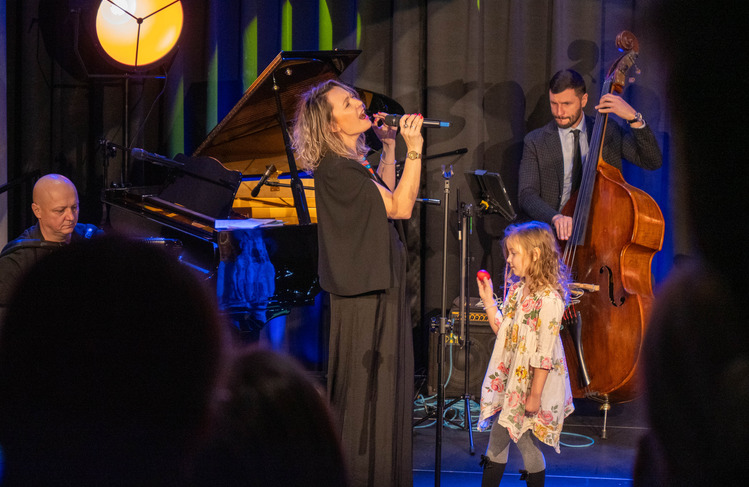 Świąteczne melodie inaczej